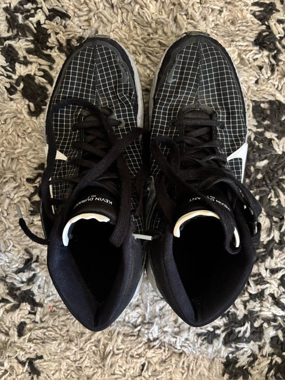 Men’s Black Athletic Basketball Shoes